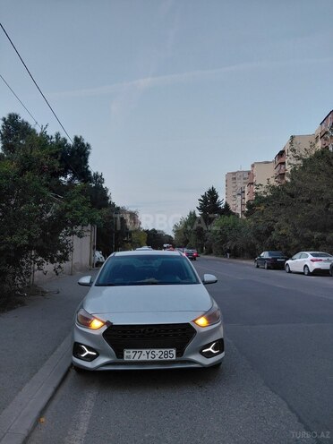 Hyundai Accent 2020, 318,650 km - 1.6 л - Bakı