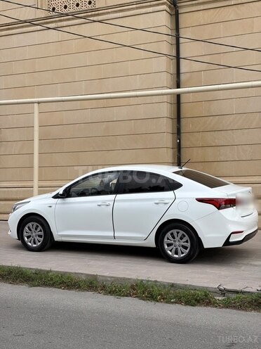 Hyundai Accent 2018, 163,000 km - 1.4 л - Bakı