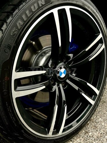 BMW 528 2014, 290,000 km - 2.0 л - Bakı