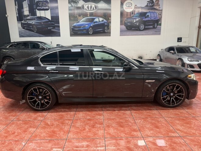 BMW 528 2015, 298,000 km - 2.0 л - Bakı