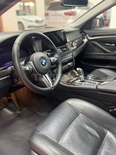 BMW 528 2015, 298,000 km - 2.0 л - Bakı