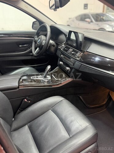 BMW 528 2015, 298,000 km - 2.0 л - Bakı