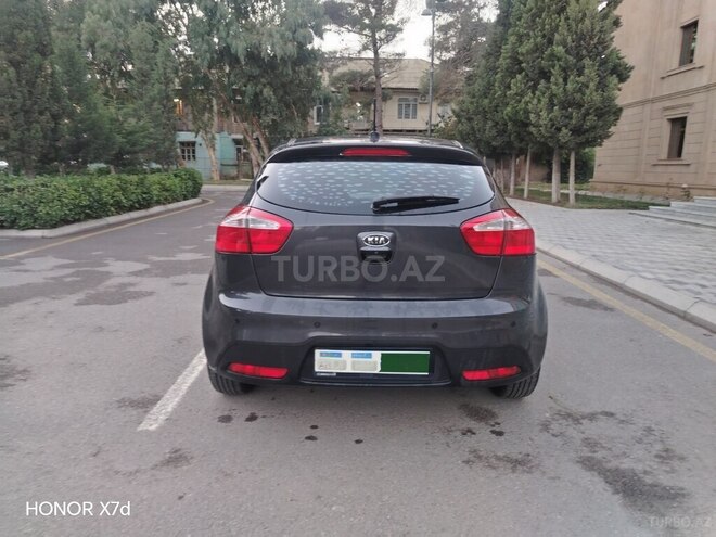 Kia Rio 2011, 297,000 km - 1.6 l - Sumqayıt