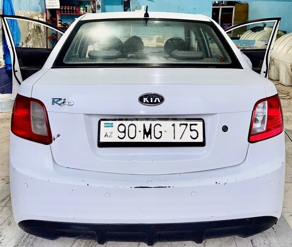 Kia Rio 2011, 823,000 km - 1.4 л - Bakı