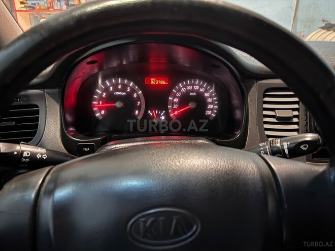 Kia Rio 2011, 823,000 km - 1.4 л - Bakı