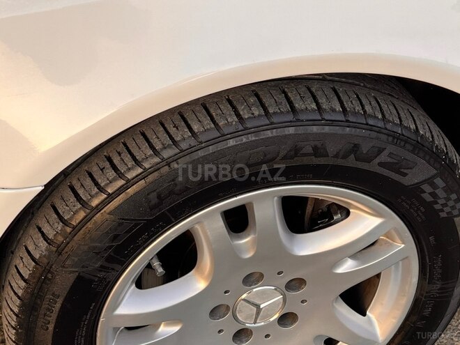 Mercedes E 220 2004, 350,000 km - 2.2 л - Sumqayıt