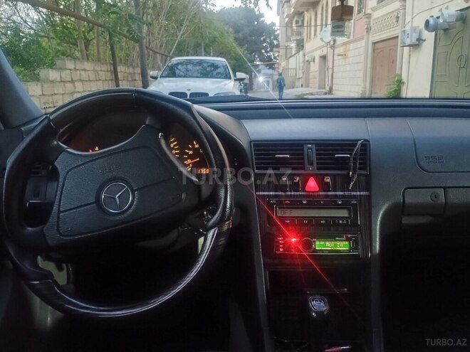 Mercedes C 200 1999, 409,227 km - 2.0 л - Bakı