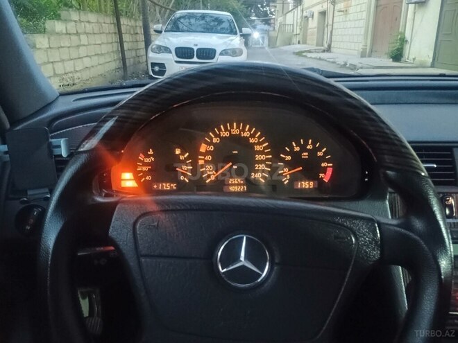 Mercedes C 200 1999, 409,227 km - 2.0 л - Bakı