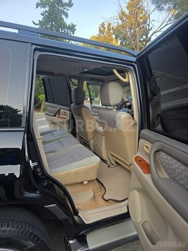 Toyota Land Cruiser 2004, 328,231 km - 4.5 l - Quba