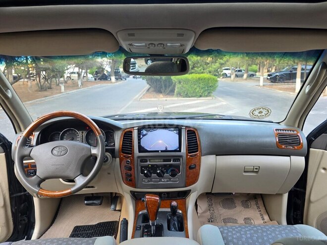 Toyota Land Cruiser 2004, 328,231 km - 4.5 l - Quba
