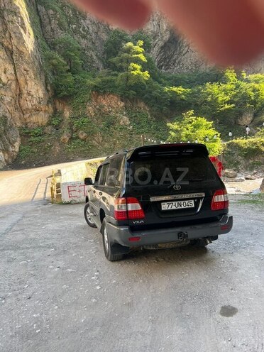 Toyota Land Cruiser 2004, 328,231 km - 4.5 l - Quba