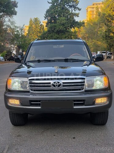 Toyota Land Cruiser 2004, 328,231 km - 4.5 l - Quba