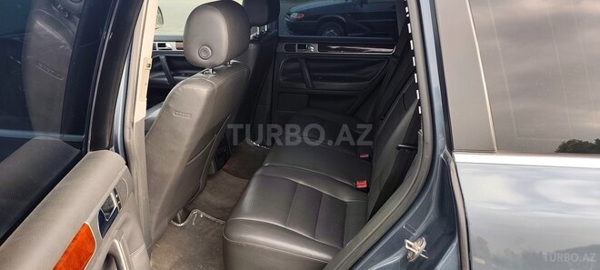 Volkswagen Touareg 2005, 267,000 km - 3.2 l - Zaqatala