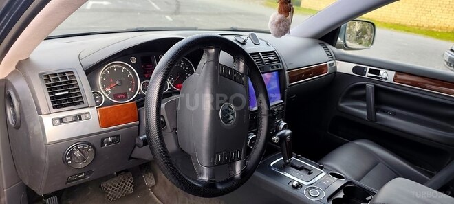 Volkswagen Touareg 2005, 267,000 km - 3.2 l - Zaqatala