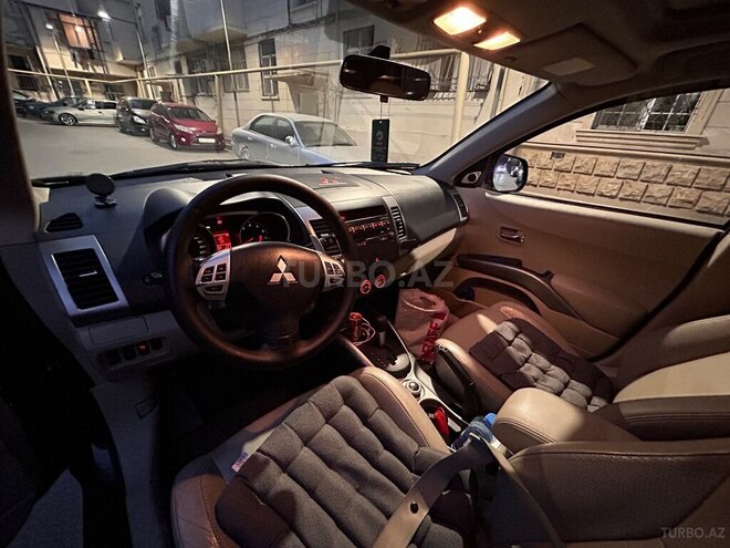Mitsubishi Outlander 2008, 274,000 km - 3.0 l - Bakı