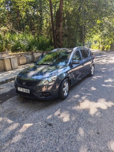 Kia  2010, 330,000 km - 1.4 l - Bakı