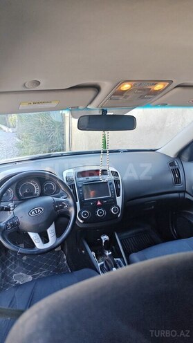 Kia  2010, 330,000 km - 1.4 l - Bakı