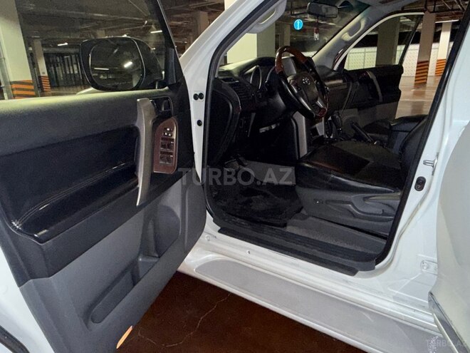 Toyota Land Cruiser Prado 2012, 267,000 km - 2.7 л - Bakı