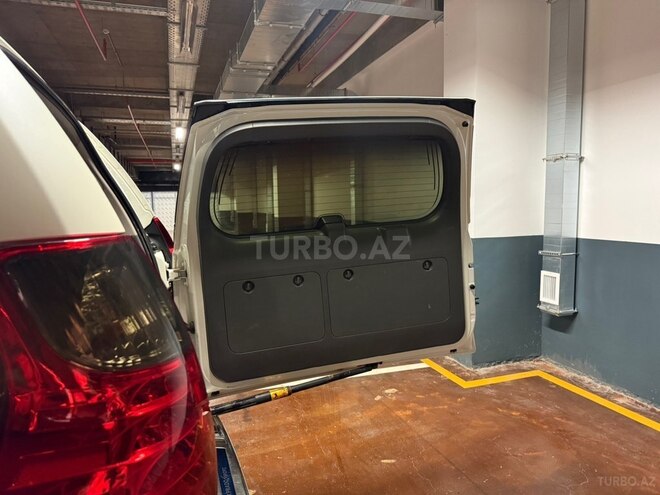 Toyota Land Cruiser Prado 2012, 267,000 km - 2.7 л - Bakı