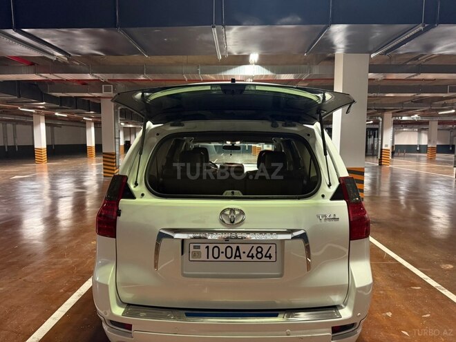 Toyota Land Cruiser Prado 2012, 267,000 km - 2.7 л - Bakı