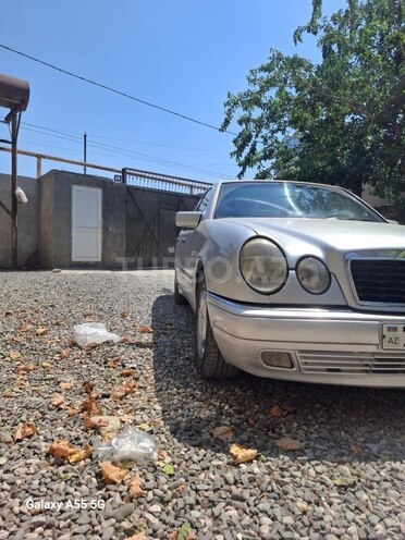 Mercedes E 200 1998, 466,000 km - 2.2 л - Bakı
