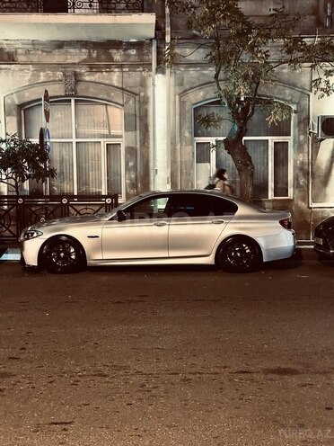 BMW 528 2014, 152,000 km - 2.0 л - Bakı