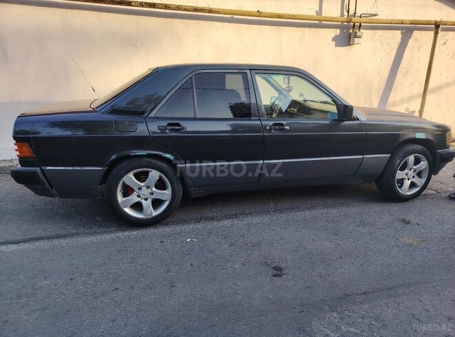 Mercedes 190 1989, 244,000 km - 2.0 l - Şəki
