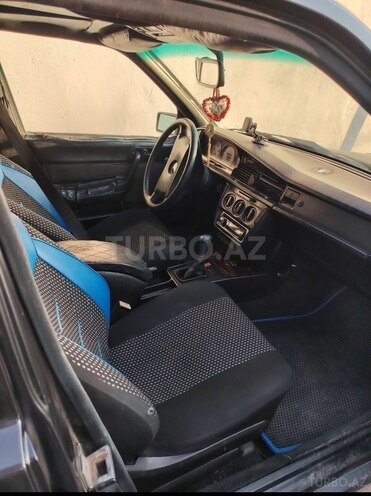 Mercedes 190 1989, 244,000 km - 2.0 l - Şəki