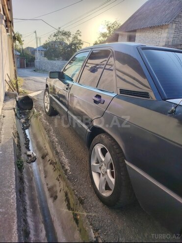 Mercedes 190 1989, 244,000 km - 2.0 l - Şəki