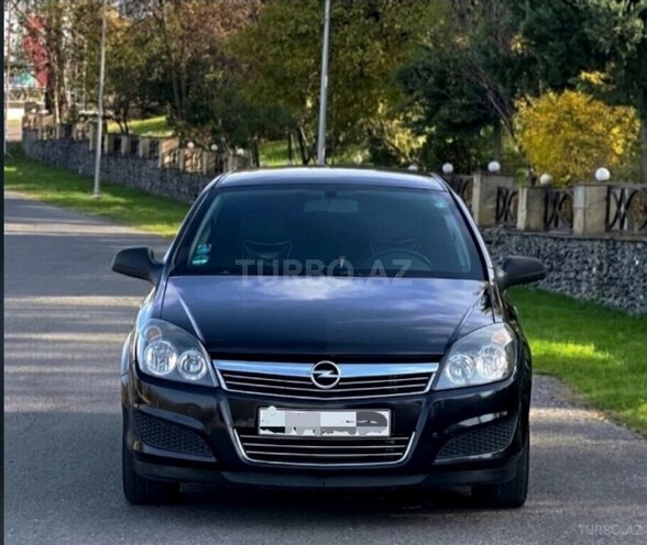 Opel Astra 2009, 250,000 km - 1.4 л - Zaqatala