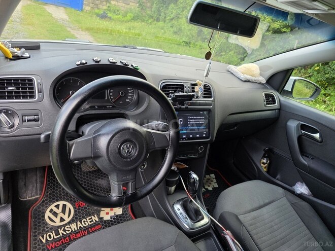 Volkswagen Polo 2011, 229,000 km - 1.4 l - Bakı