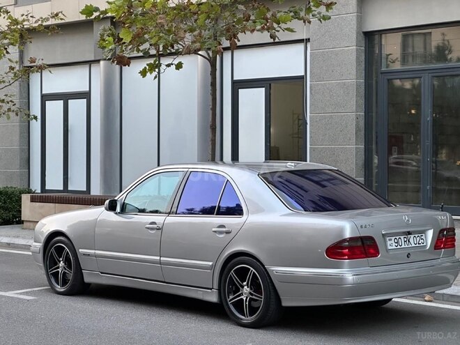 Mercedes E 270 2000, 335,000 km - 2.7 л - Bakı