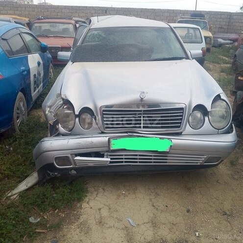 Mercedes E 220 1998, 630,000 km - 2.2 l - Bakı