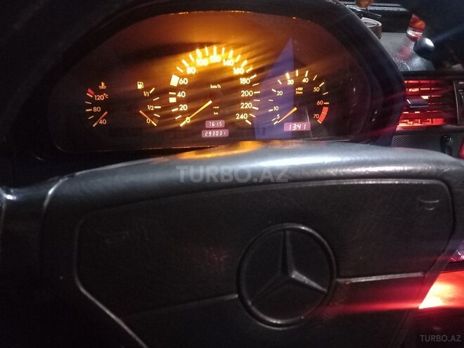 Mercedes C 220 1995, 293,511 km - 2.2 l - Gəncə