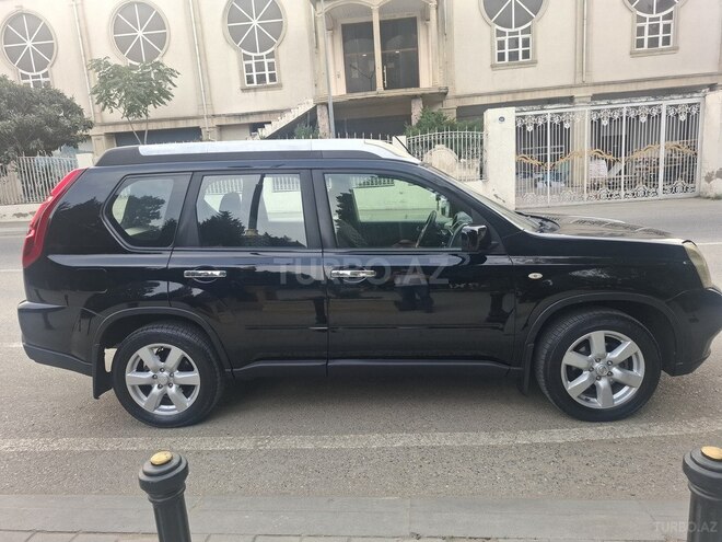 Nissan X-Trail 2018, 283,000 km - 2.5 l - Bakı