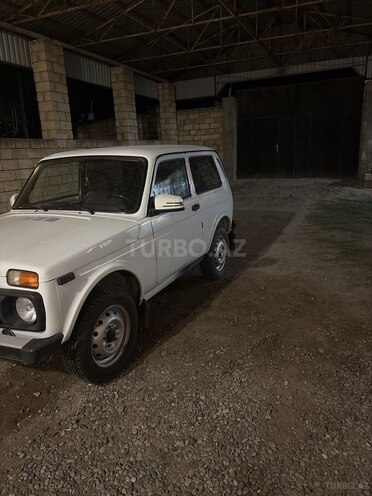 LADA (VAZ) Niva 2009, 250,000 km - 1.7 l - Saatlı