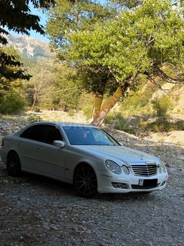 Mercedes E 220 2003, 335,000 km - 2.2 l - Bakı