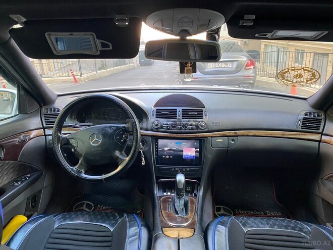 Mercedes E 220 2003, 335,000 km - 2.2 l - Bakı