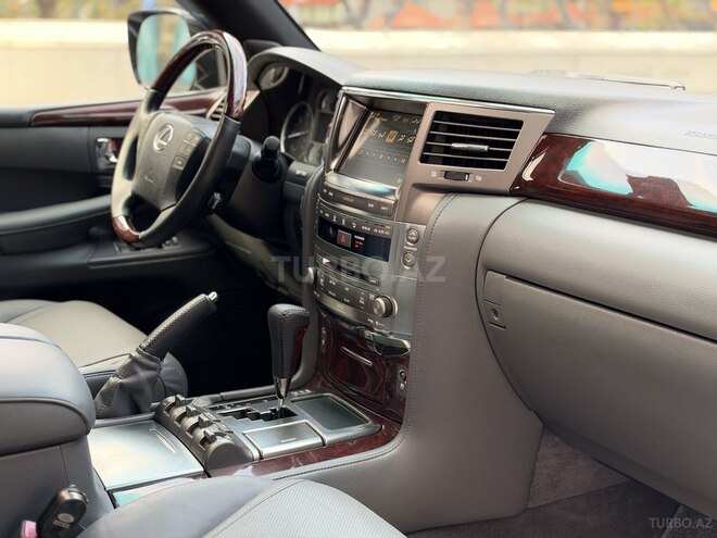 Lexus LX 570 2010, 167,400 km - 5.7 l - Bakı