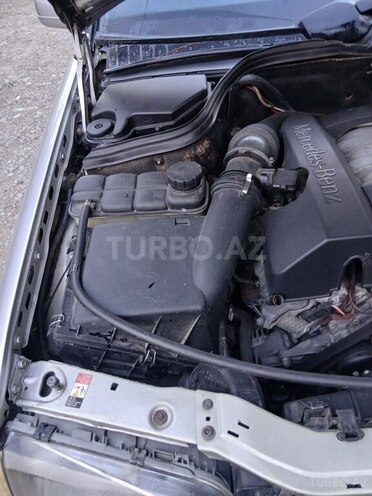 Mercedes C 240 1998, 320,000 km - 2.4 л - Quba
