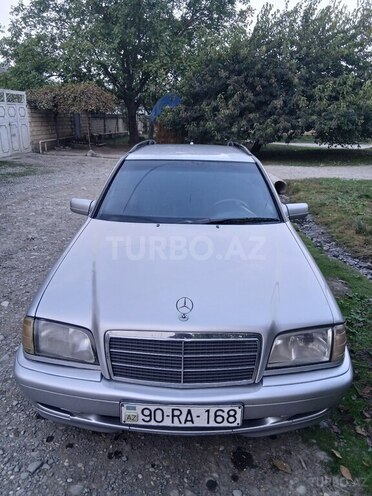 Mercedes C 240 1998, 320,000 km - 2.4 л - Quba