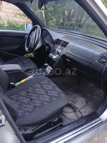 Mercedes C 240 1998, 320,000 km - 2.4 л - Quba