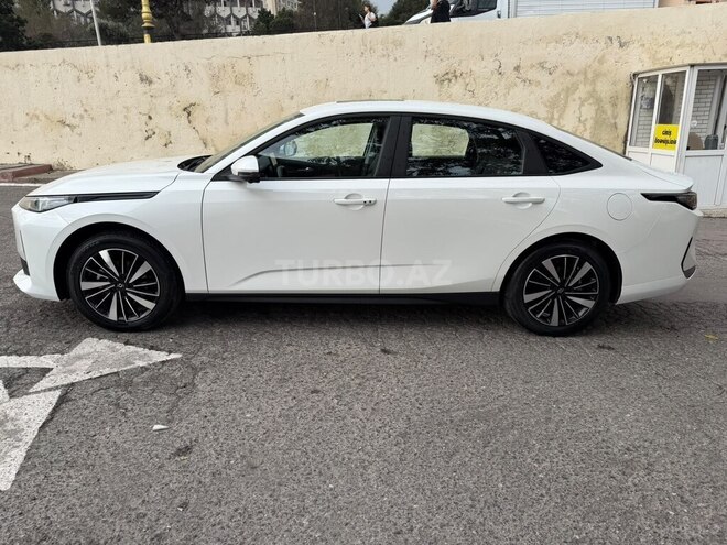 Changan Qiyuan A05 2025, 90,000 km - 1.5 л - Bakı