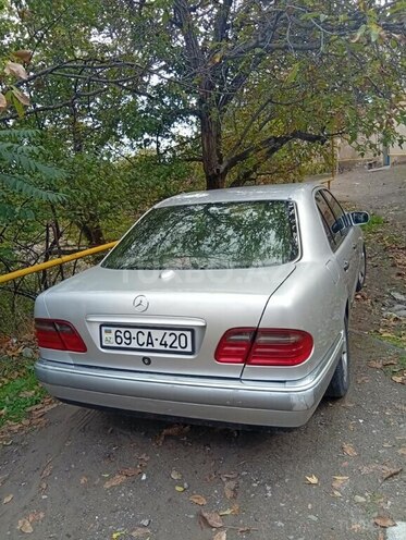 Mercedes E 230 1996, 300,000 km - 2.3 л - Ordubad