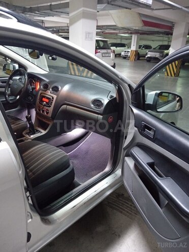 Ford Focus 2009, 440,300 km - 1.6 л - Bakı