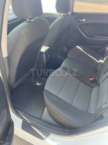 Kia Cerato 2014, 266,338 km - 1.6 l - Şamaxı