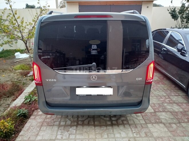 Mercedes  2015, 173,000 km - 2.1 л - Bakı