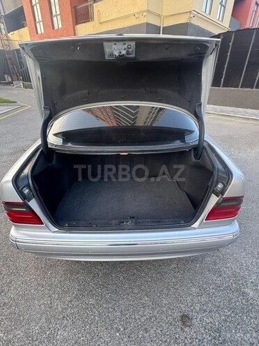 Mercedes E 280 1999, 480,000 km - 2.8 l - Bakı