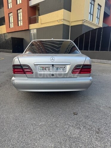 Mercedes E 280 1999, 480,000 km - 2.8 l - Bakı