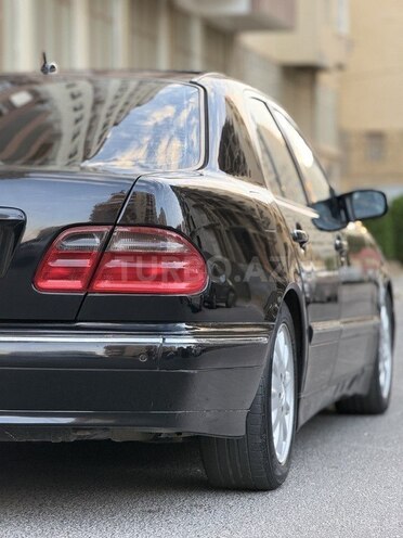 Mercedes E 280 2001, 230,214 km - 2.8 l - Bakı